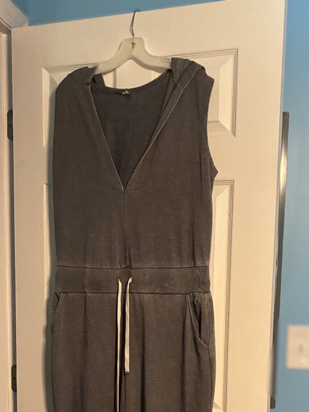 Grey Hooded Sleeveless Romper – Comfy, Cute & Ready to Go